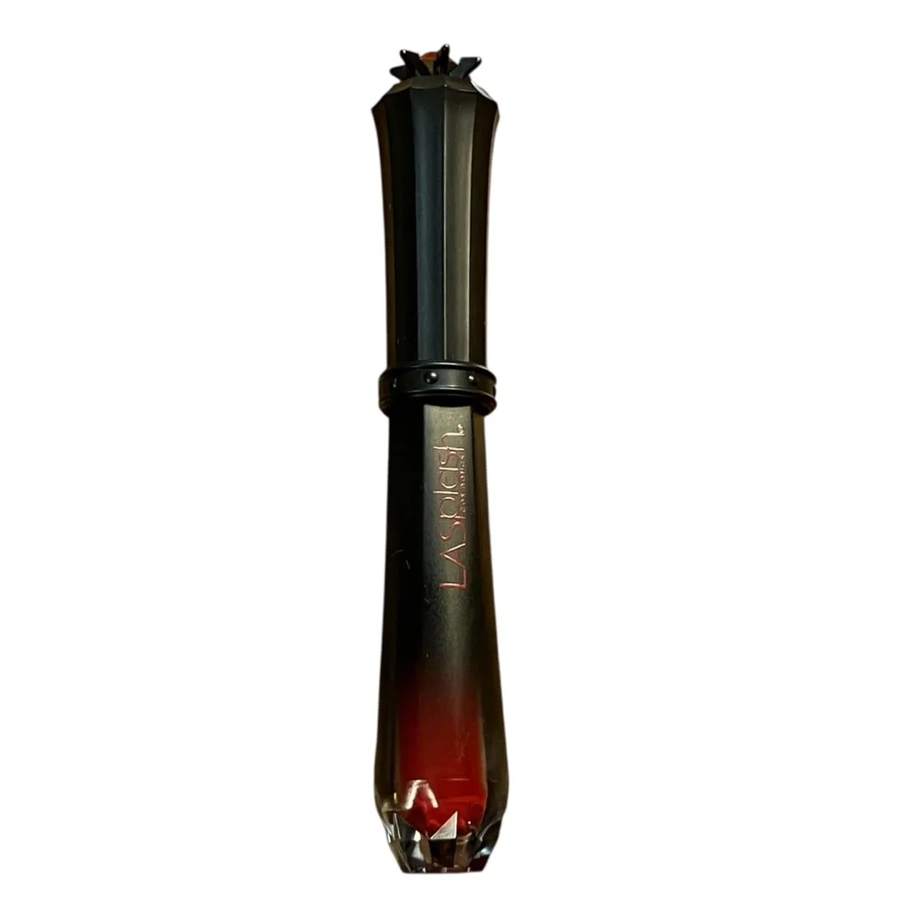 LA Splash Wickedly Divine Matte Liquid Lipstick Red Vampire’s Fang 14906